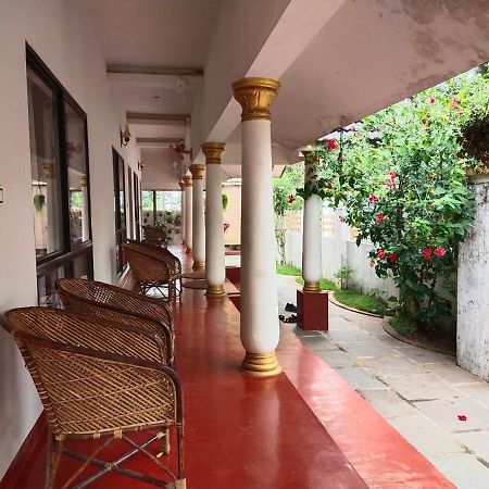 Marari Beach Clleetus Homestay Mararikulam Extérieur photo